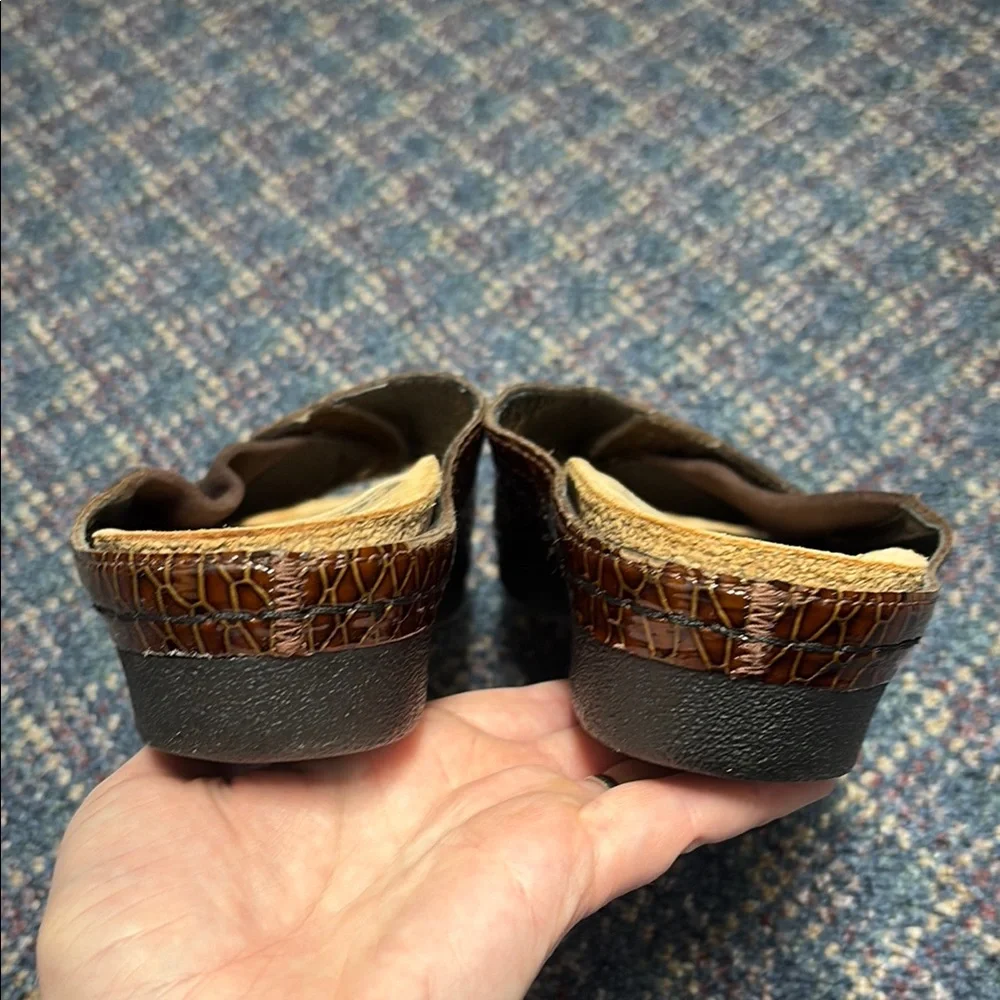 Finn Comfort Brown Men’s Slide Sandals